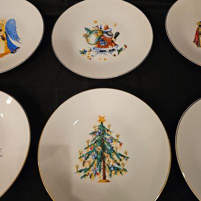 Hutschenreuther Porcelain Christmas Plates Set (DR-JS)