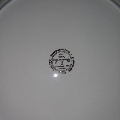 ANTIQUE JEWEL HALL CHINA "AUTUMN LEAF" DESSERT AND DINNER PLATES