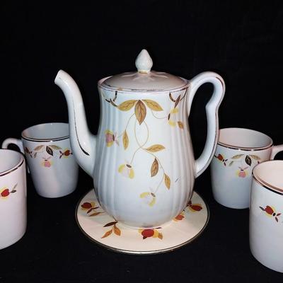 ANTIQUE HALL CHINA COFFEE/TEA HOLDER AND FOUR MUGS BY "JEWEL"