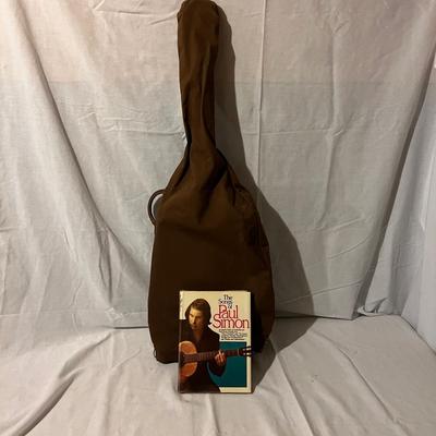 Rosetti Schaller Scholar Acoustic Guitar and Paul Simon Music  Book (BS-MK)