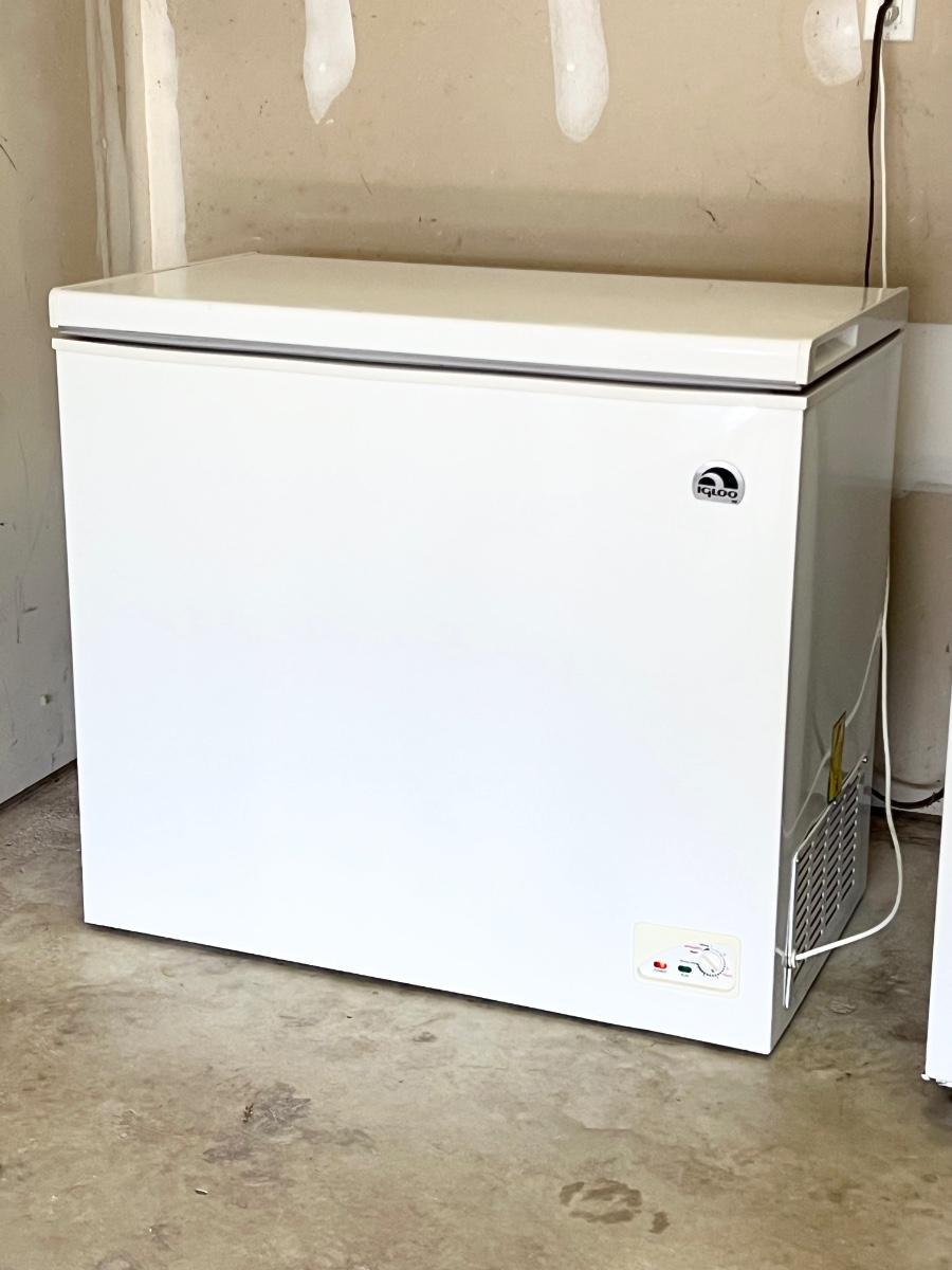 IGLOO 7.2 Cu Ft Deep Freezer 2012