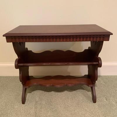 Library-style End Table (UH-KW)