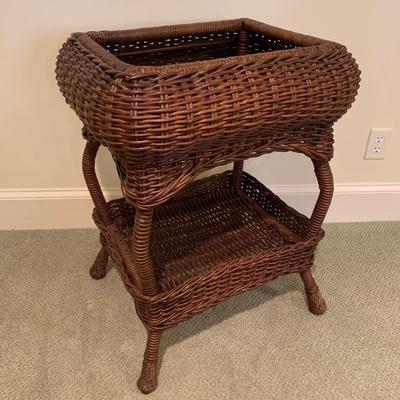 Wicker Sewing Table (UH-KW)