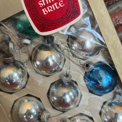 2 boxes of vintage ornaments