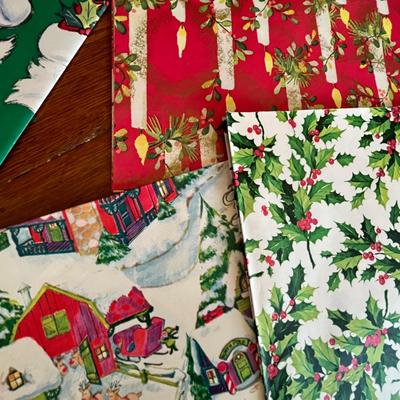 Lot of vintage wrapping paper
