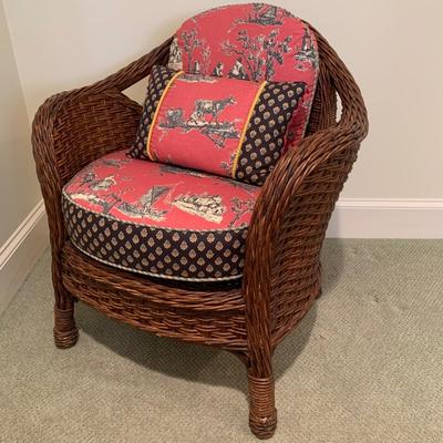Wicker Armchair with Cushions (UH-KW)