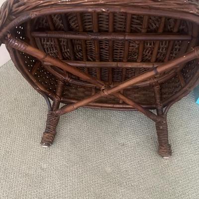 Wicker Armchair with Cushions (UH-KW)