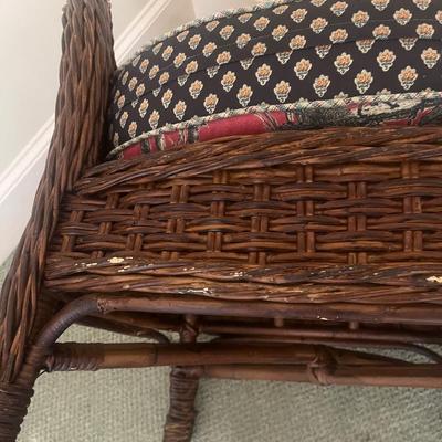 Wicker Armchair with Cushions (UH-KW)