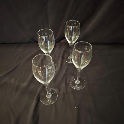 Four Baccarat Crystal Wine Glasses  (DR-JS)