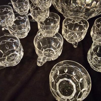 Clear Glass Punch Bowl w/Ladle & 22 Cups  (DR-JS)