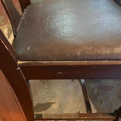 Antique Oak Table and Chairs with 3 Leaves