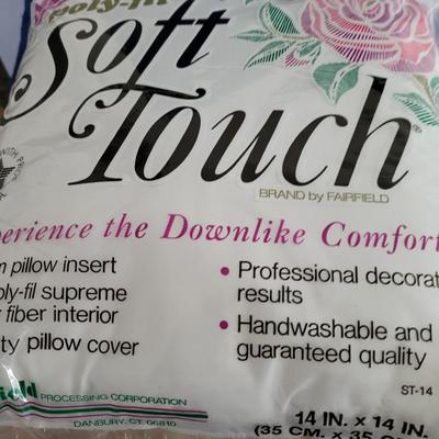 Throw Pillow Cases & Filling Pads