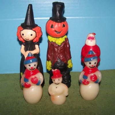 LOT 51 THESE ARE WONDERFUL VINTAGE HALLOWEEN AND CHRISTMAS CANDLES,