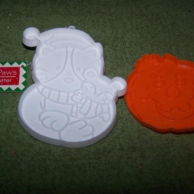 LOT 57 CUTE COLLECTABLE COOKIE CUTTERS
