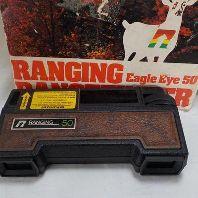 Pocket range finder and Pelting knife and holster. est. @0 to $50.