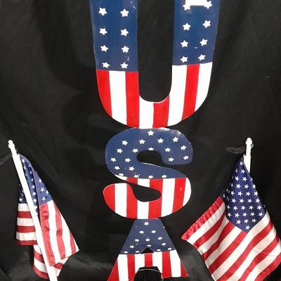 Metal USA with detachable stand Team USA cap and two vehicle window USA flags