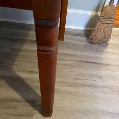 Vintage Expandable Oak Table