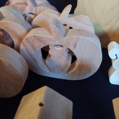 Wood Cutouts and Craft Supplies (LR-BBL)