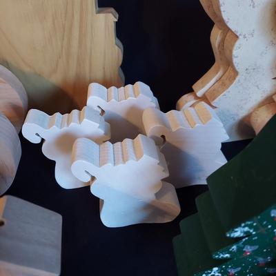 Wood Cutouts and Craft Supplies (LR-BBL)