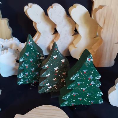 Wood Cutouts and Craft Supplies (LR-BBL)