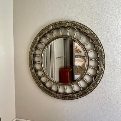 Large mirror 