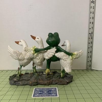 Resin Dancing Frog with Ducks