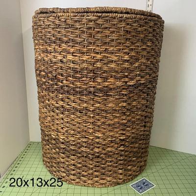 Wicker Hamper 