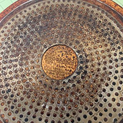 Pans with One Lid