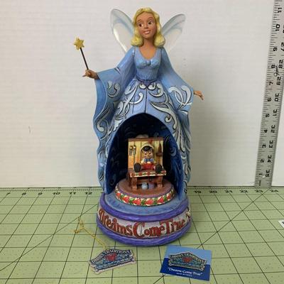 Walt Disney Showcase Collection - Disney Traditions - "Dreams Come True"