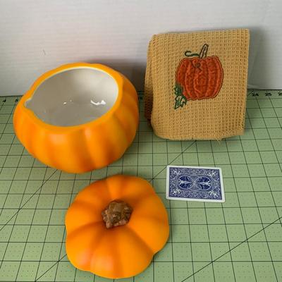 Pumpkin Dish and Towel