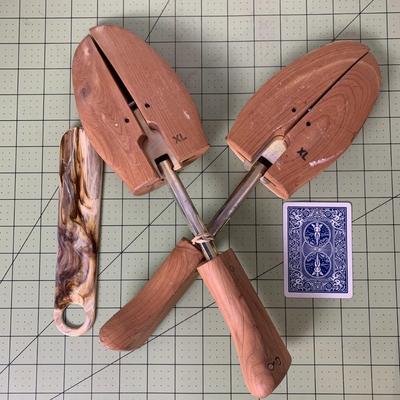 Cedar Shoe Tree - XL 