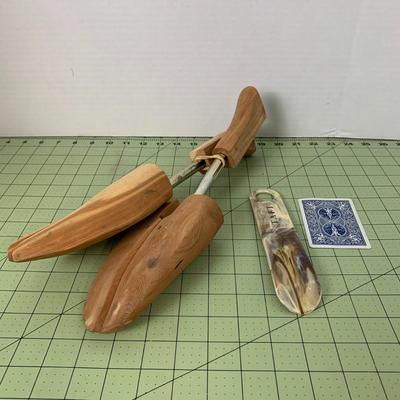Cedar Shoe Tree - XL 