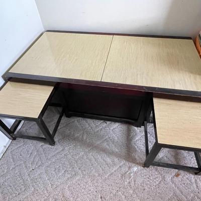 Vintage Table with 2 Nesting Tables