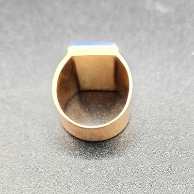 Lot #86 14kt Yellow Gold & Lapis Men's Ring - size 8