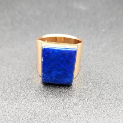 Lot #86 14kt Yellow Gold & Lapis Men's Ring - size 8