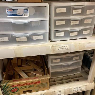 Shelf 33 Inventory InLace Products Granules (82 bottles) & Metalic Dust (45 tubes) & 16 Sample Packs