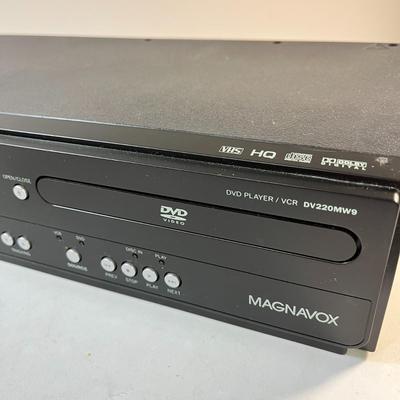 MAGNAVOX VHS, DVD PLAYER VCR RECORDER