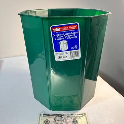 DARK GREEN PLASTIC OCTAGONAL WASTEBASKET
