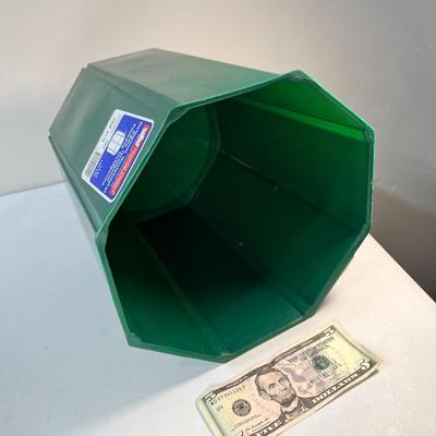 DARK GREEN PLASTIC OCTAGONAL WASTEBASKET