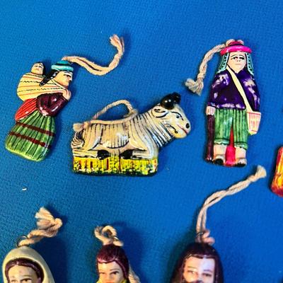 CHARMING HAND PAINTED NATIVITY ORNAMENT SET NICE DETAIL