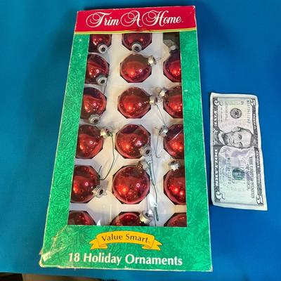 BOX OF SHINY RED ROUND CHRISTMAS TREE ORNAMENTS