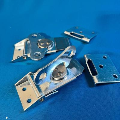 SET OF 4 WELL-MADE STRONG TURN-KEY 2-PART TIGHTENING LOCKS