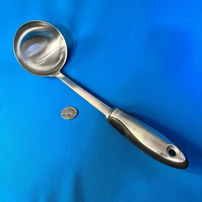 OXO STURDY LADLE WITH COMFY GRIP HANDLE