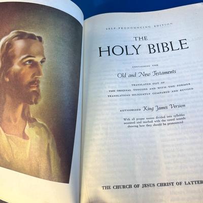 LEATHER BOUND HOLY BIBLE KING JAMES VERSION by L.D.S.