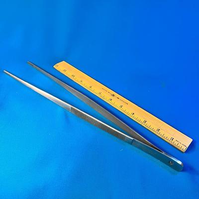 GINORMOUS TWEEZERS A.G. RUSSELL SWISS QUALITY