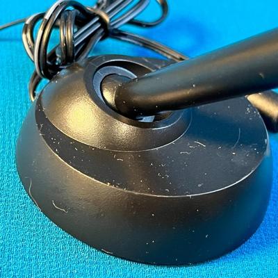 SMALL PLUG IN MICROPHONE FOR COMPUTER?  SWIVEL BASE