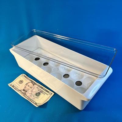 REFRIGERATOR COVERED EGG HAMPER