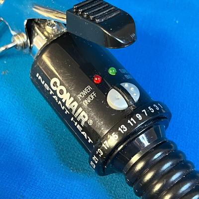 CONAIR INSTANT HEAT CURLING IRON