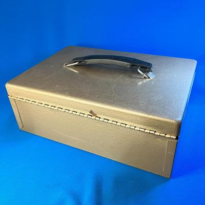 METAL STORAGE BOX