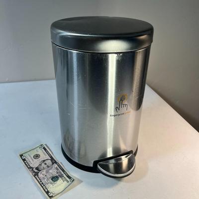 SIMPLEHUMAN METAL STEP PEDAL TRASH CAN